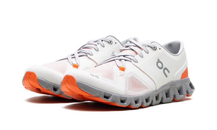 On Running Cloud X 3 in modernem Design für anspruchsvolle Workouts. 2