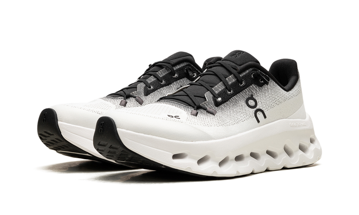 On Running Cloudtilt Komfortschuh in Gletschergrau und Resedagrün 2